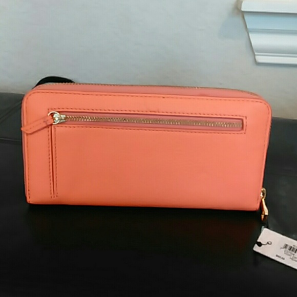 NWT FOSSIL VDAY ZIP CLUTCH HEARTS wallet - Picture 2 of 3